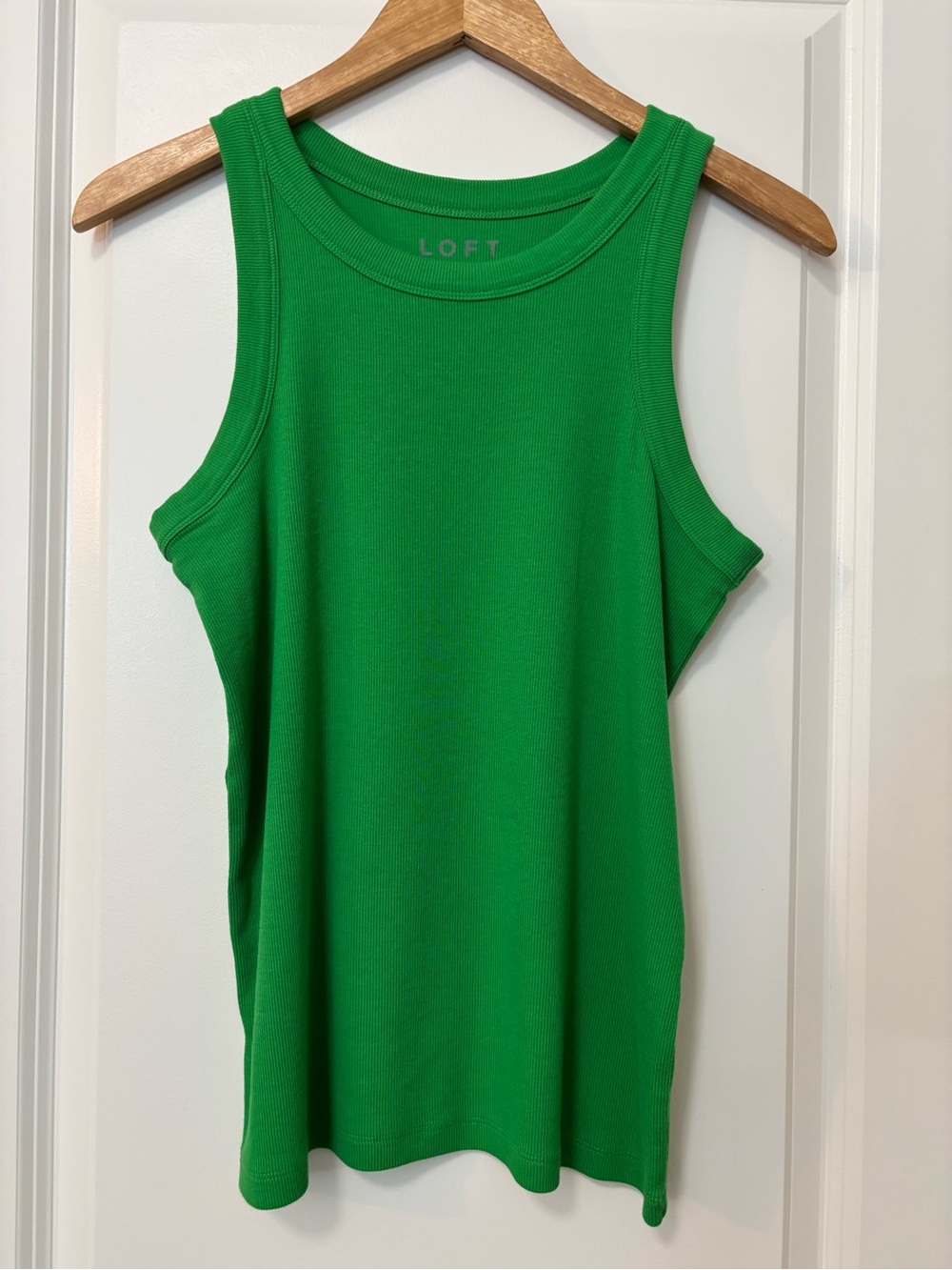 Loft "Perfect" Tank Top in Kelly Green, Size L